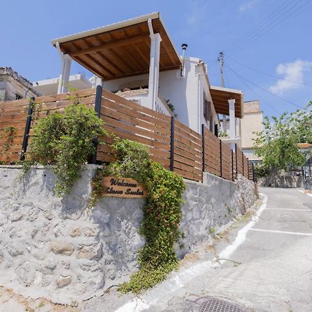 The Stone Suite Moraitika Bagian luar foto