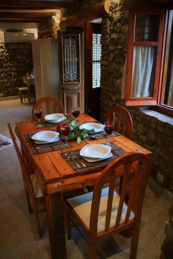 The Stone Suite Moraitika Bagian luar foto