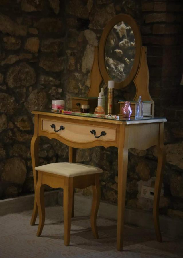 The Stone Suite Moraitika Bagian luar foto