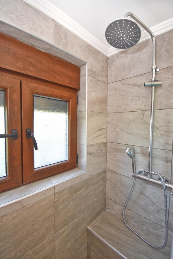 The Stone Suite Moraitika Bagian luar foto