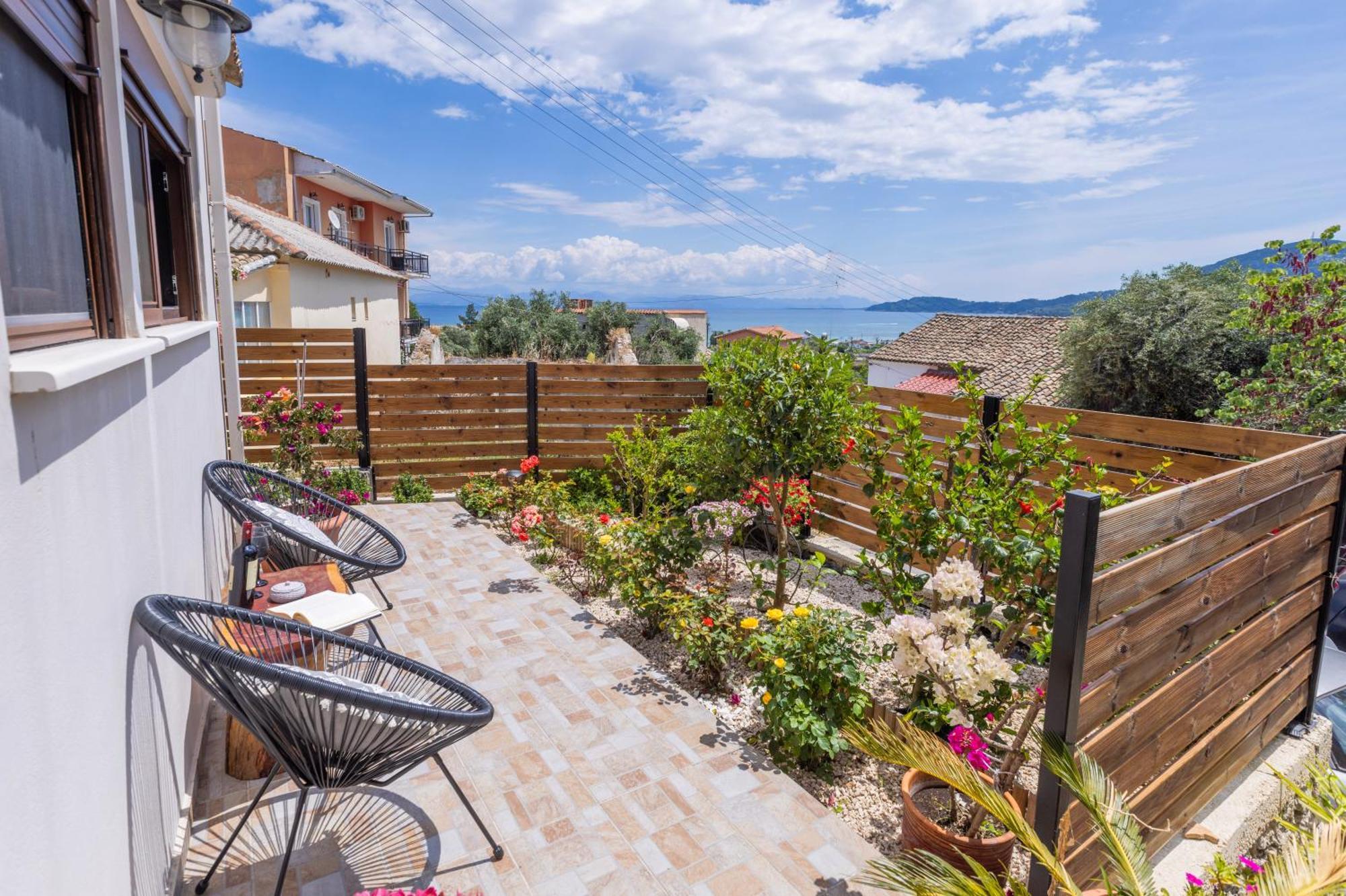 The Stone Suite Moraitika Bagian luar foto
