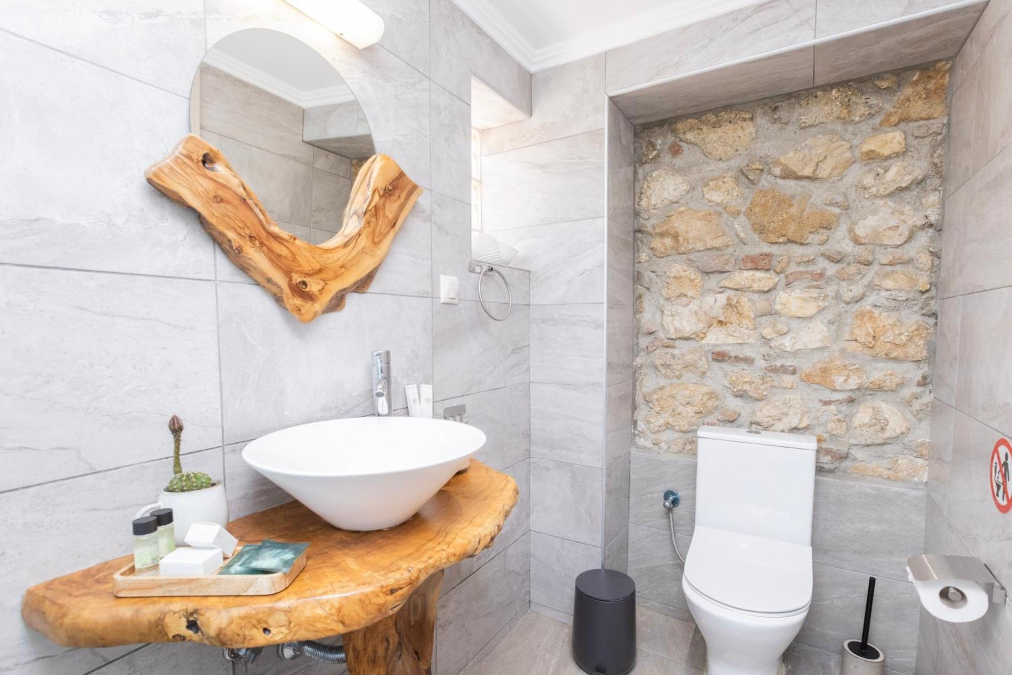 The Stone Suite Moraitika Bagian luar foto