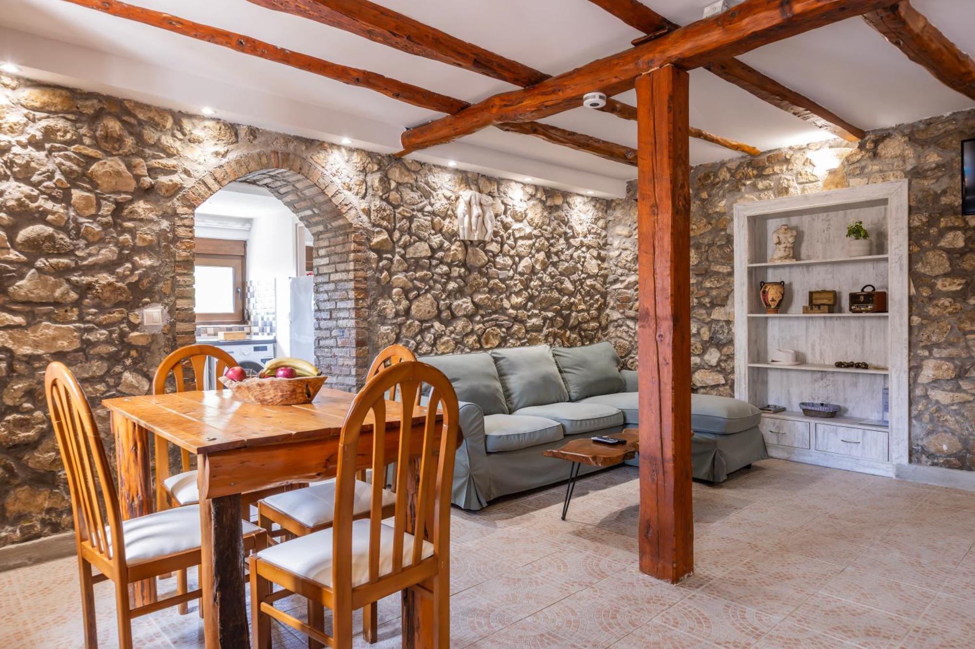 The Stone Suite Moraitika Bagian luar foto