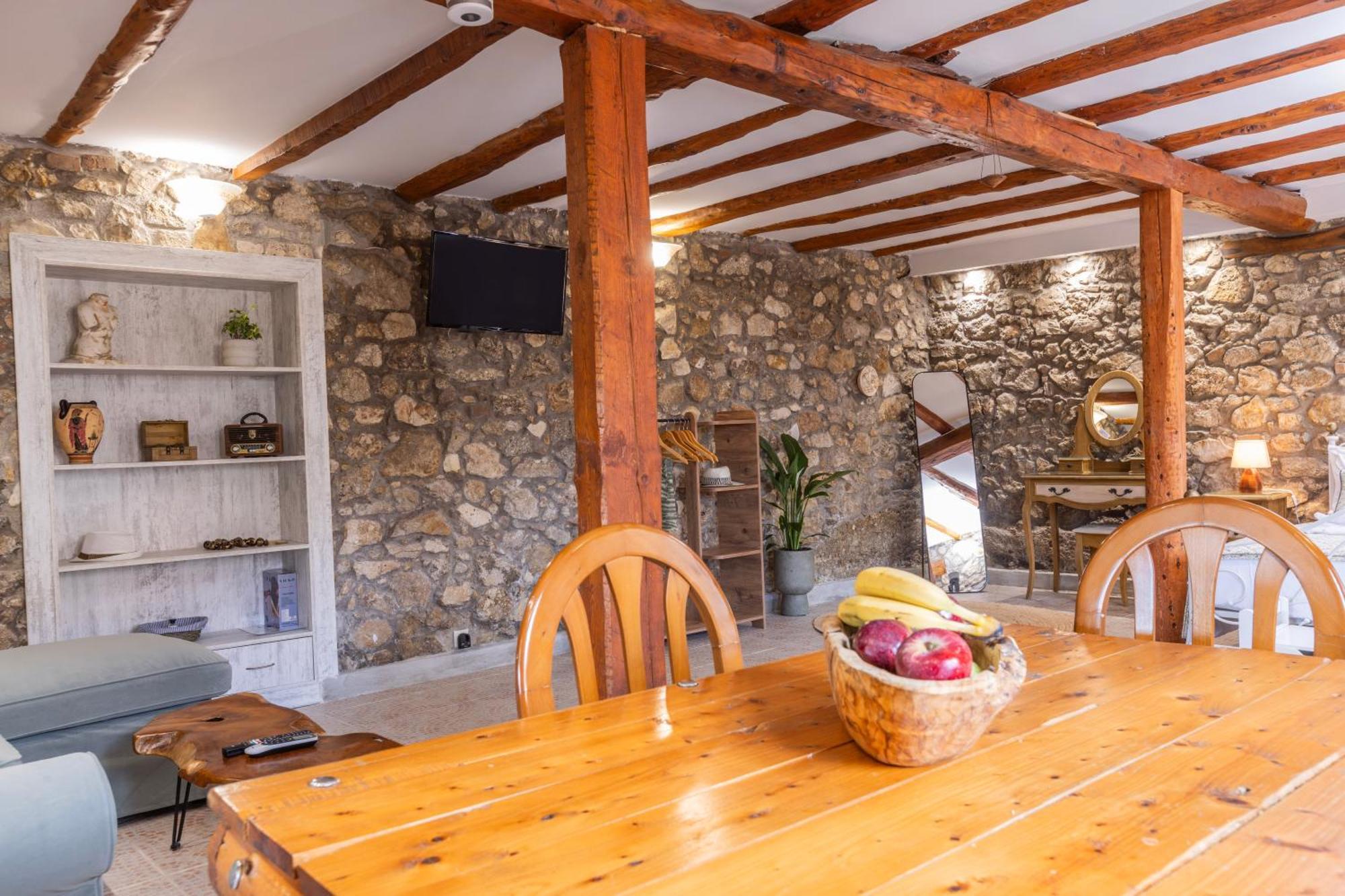 The Stone Suite Moraitika Bagian luar foto